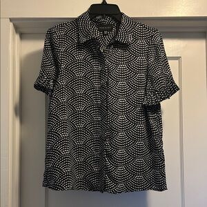 Premise Black & White Patterned Button Down Women’s Shirt, Size Medium - NWT